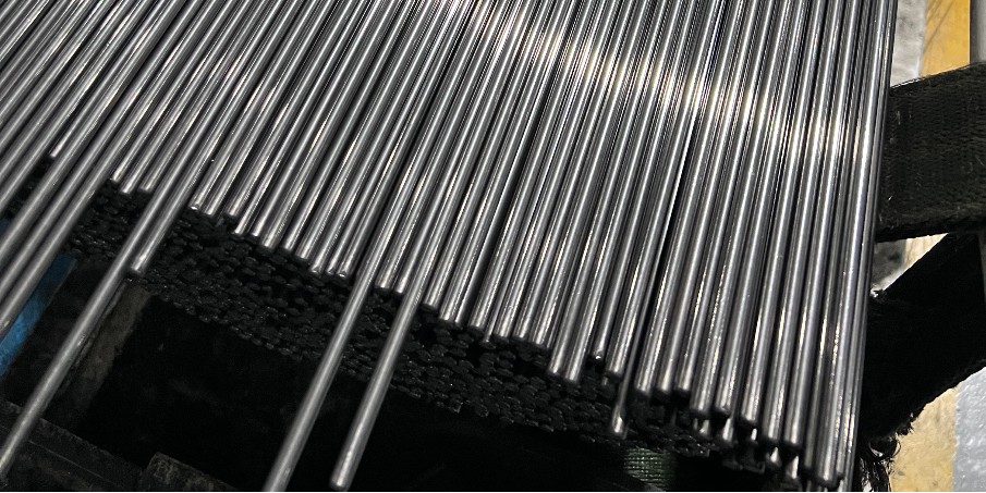 不锈钢棒 vs. 碳钢棒：哪种性能更优？